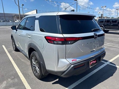 2024 Nissan Pathfinder S