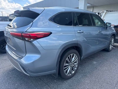 2021 Toyota Highlander Platinum