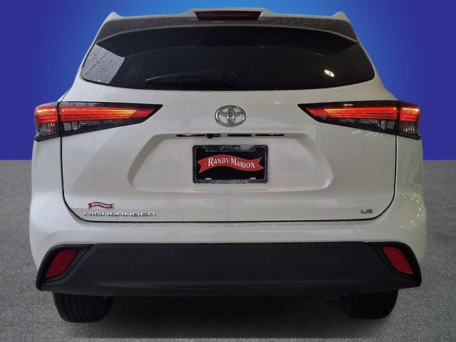 2021 Toyota Highlander LE