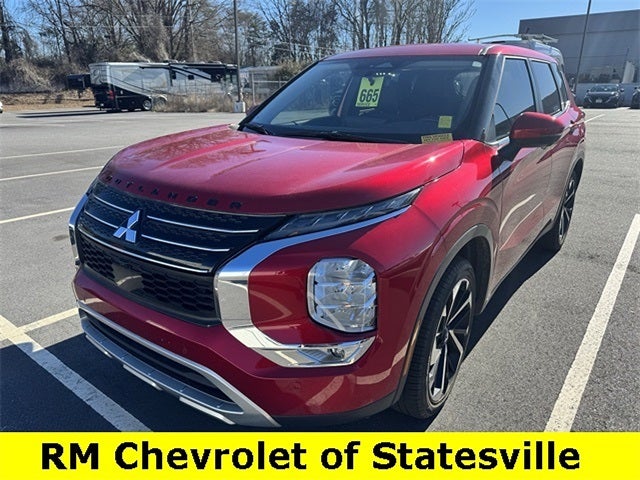 2024 Mitsubishi Outlander SE