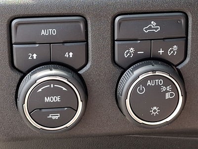 2024 Chevrolet Silverado 1500 LT LT1