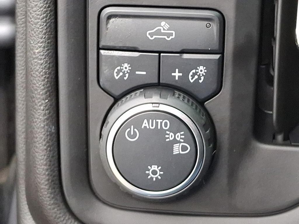 2020 Chevrolet Silverado 1500 Custom