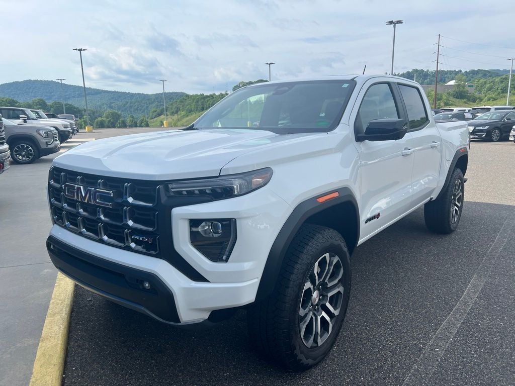 2024 GMC Canyon AT4