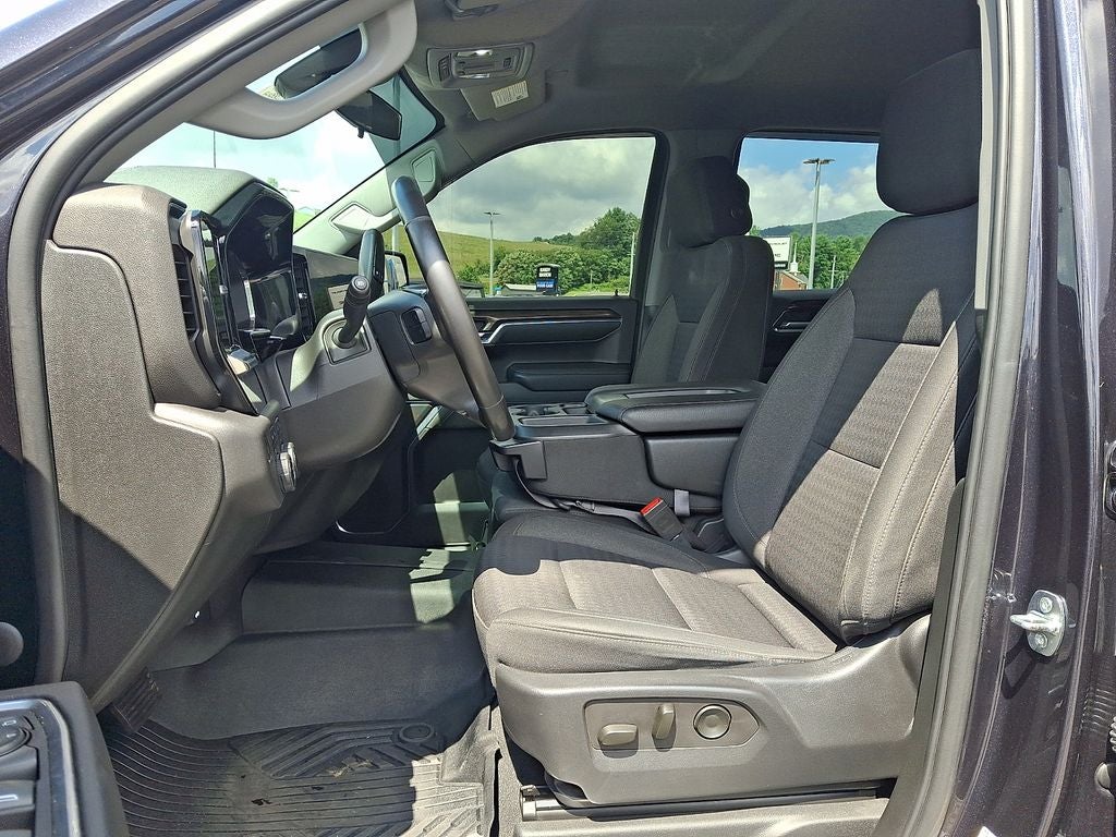 2022 Chevrolet Silverado 1500 LT LT1