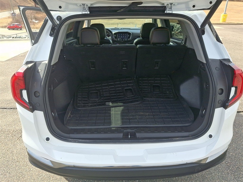 2022 GMC Terrain AT4