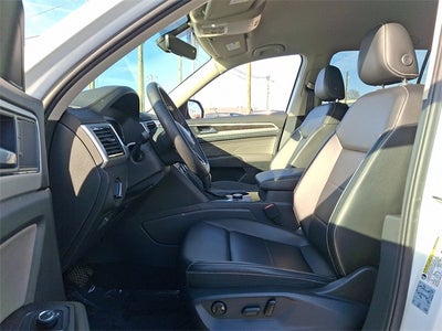 2022 Volkswagen Atlas 3.6L V6 SE w/Technology