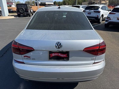 2017 Volkswagen Passat SEL Premium