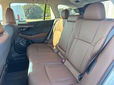 2022 Subaru Outback Touring XT