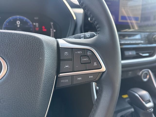 2025 Toyota Grand Highlander Base