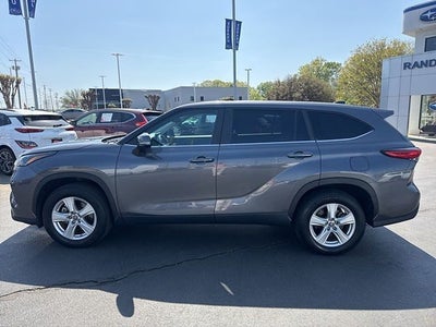 2023 Toyota Highlander LE