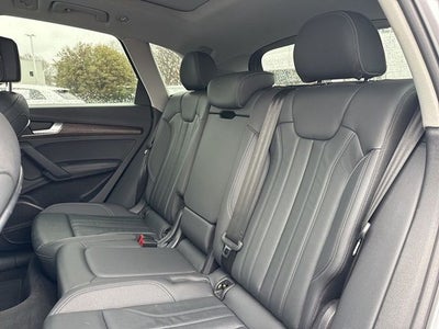 2024 Audi Q5 45 S line Premium quattro