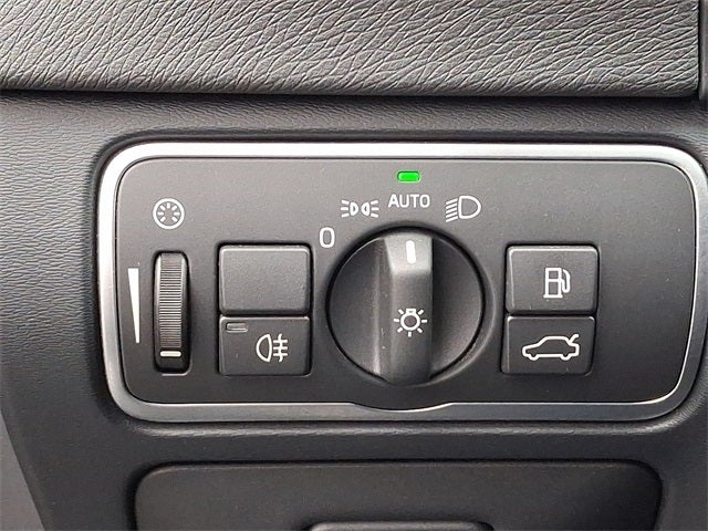 2016 Volvo V60 Cross Country T5