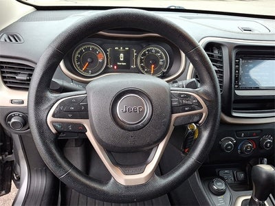 2016 Jeep Cherokee Sport