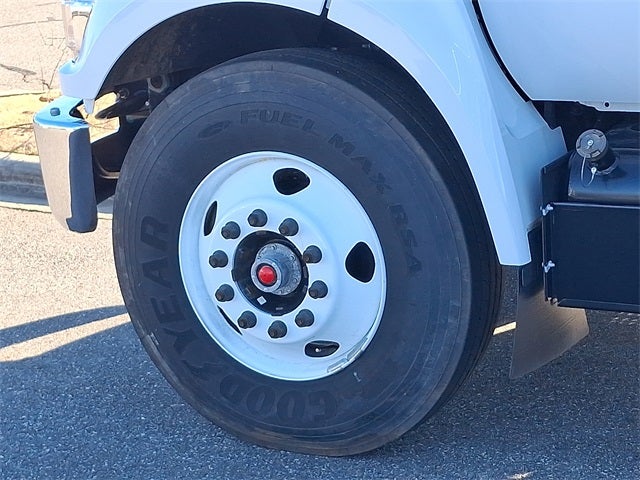 2023 Ford F-650SD Base