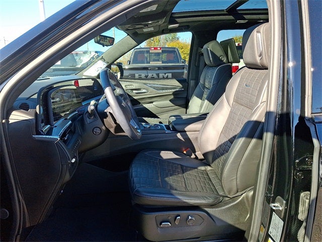 2024 Cadillac Escalade ESV Sport Platinum