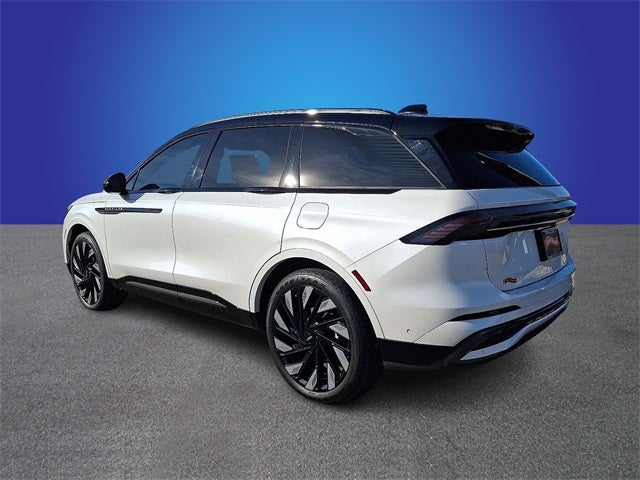 2024 Lincoln Nautilus Reserve