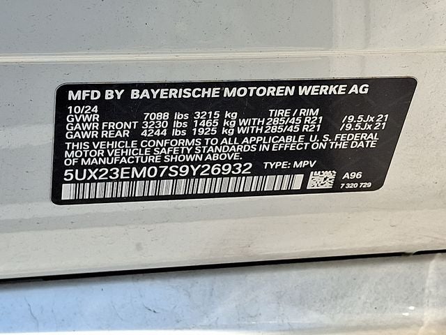 2025 BMW X7 xDrive40i