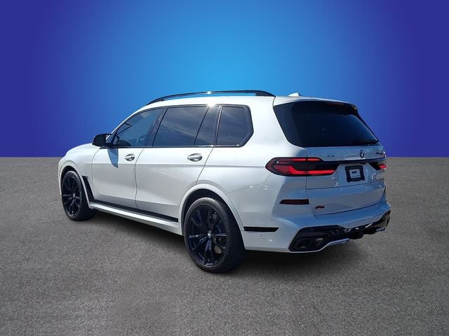 2024 BMW X7 M60i
