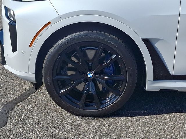 2024 BMW X7 M60i