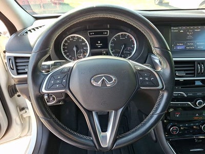 2018 INFINITI QX30 Premium