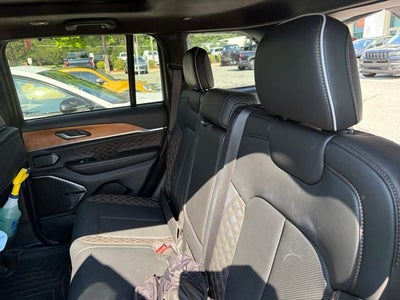 2022 Jeep Grand Cherokee Summit Reserve