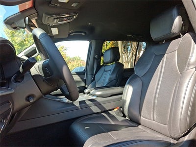 2023 Jeep Wagoneer L Series III