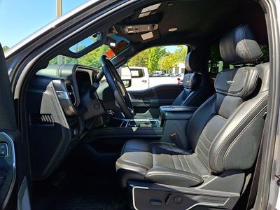 2023 Ford Super Duty F-350 SRW Pickup Platinum
