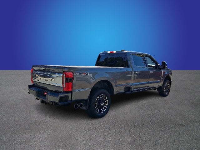 2023 Ford Super Duty F-350 SRW Pickup Platinum