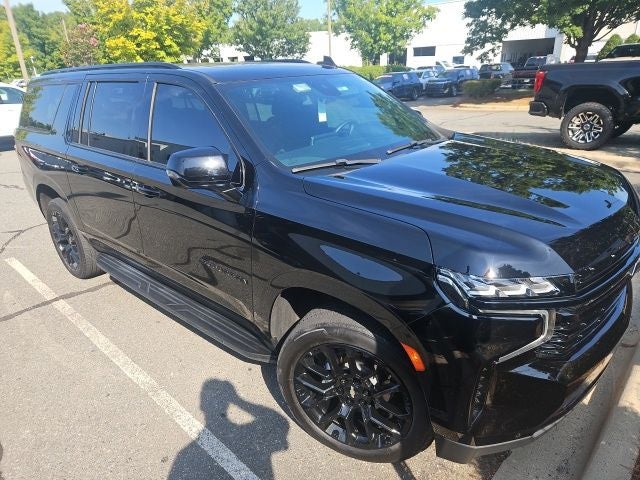 2023 Chevrolet Suburban RST