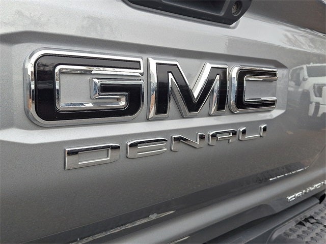 2023 GMC Canyon Denali