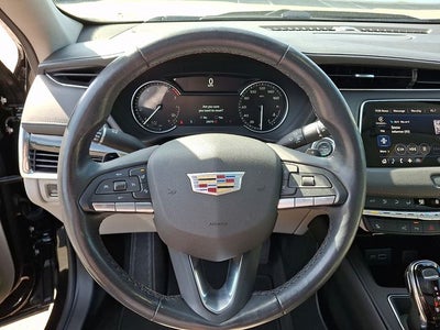 2023 Cadillac XT4 FWD Premium Luxury