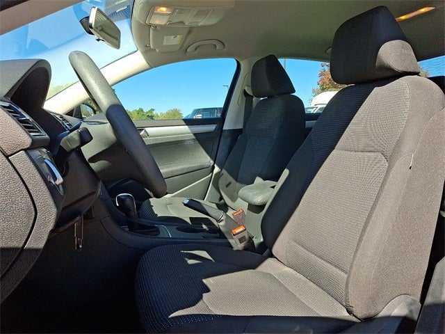 2018 Volkswagen Passat 2.0T R-Line