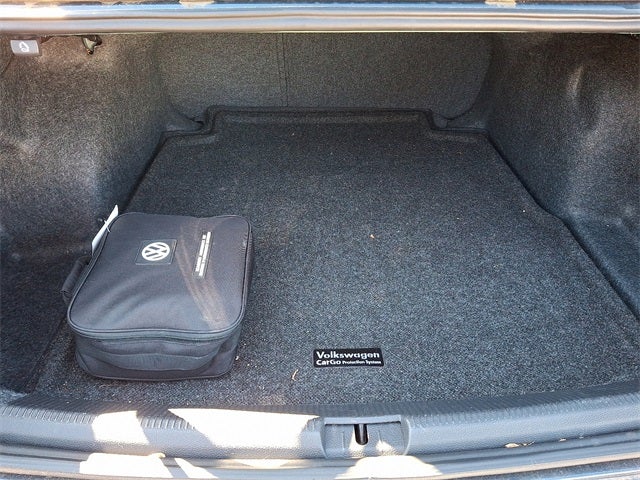 2018 Volkswagen Passat 2.0T R-Line