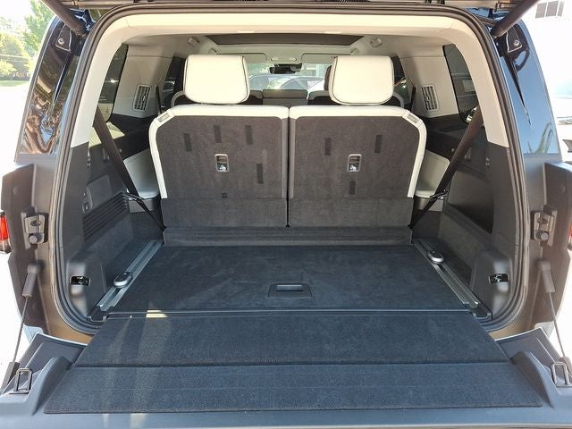 2025 Rivian R1S Adventure