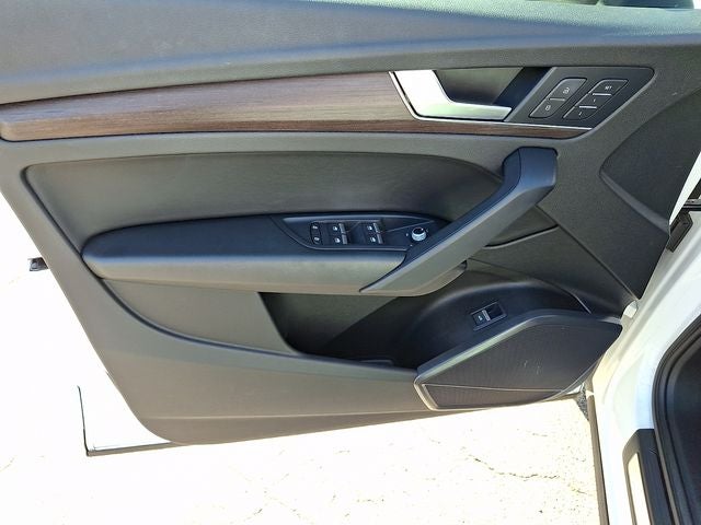 2022 Audi Q5 S line Premium