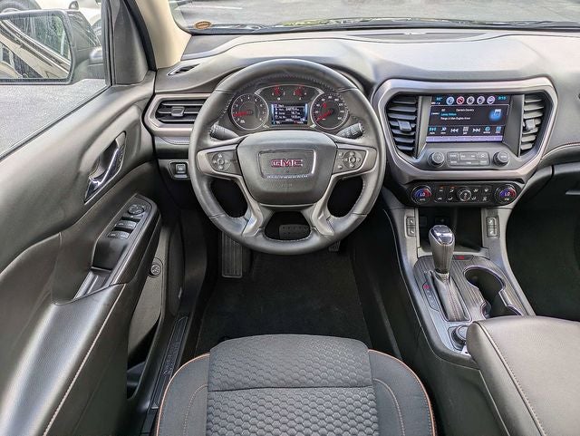 2017 GMC Acadia SLE-2