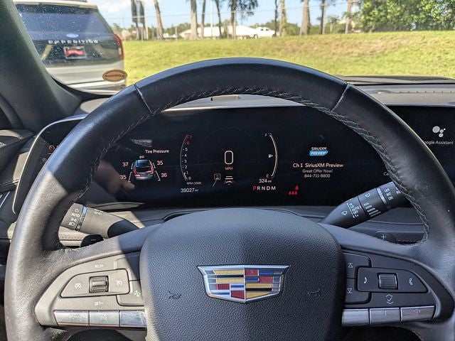 2025 Cadillac XT4 Premium Luxury