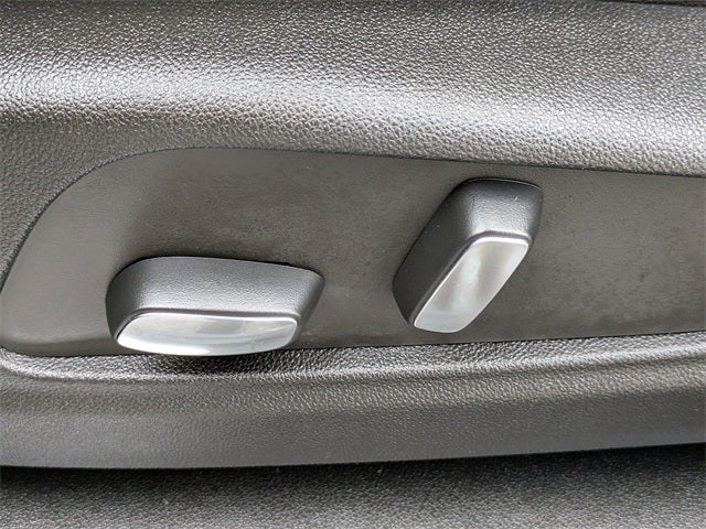 2023 Cadillac XT5 Luxury