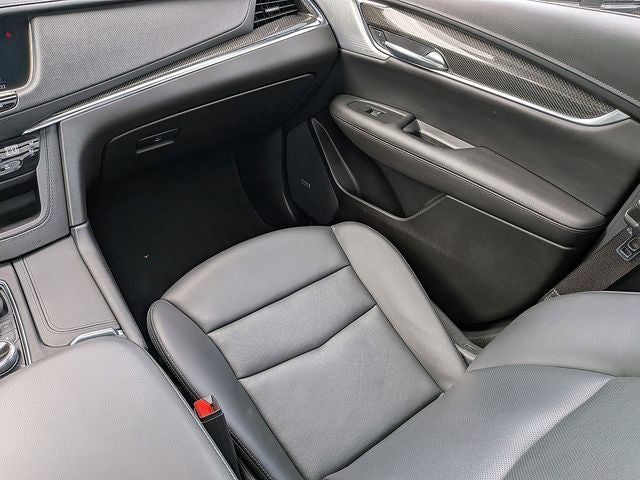 2023 Cadillac XT5 Sport