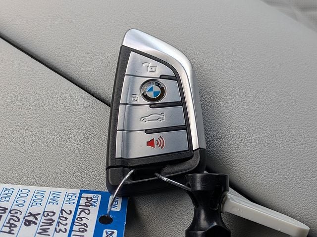 2023 BMW X6 M50i