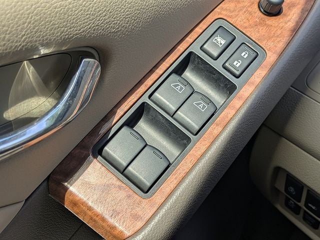 2012 Nissan Murano LE