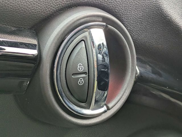 2020 MINI Cooper S Signature
