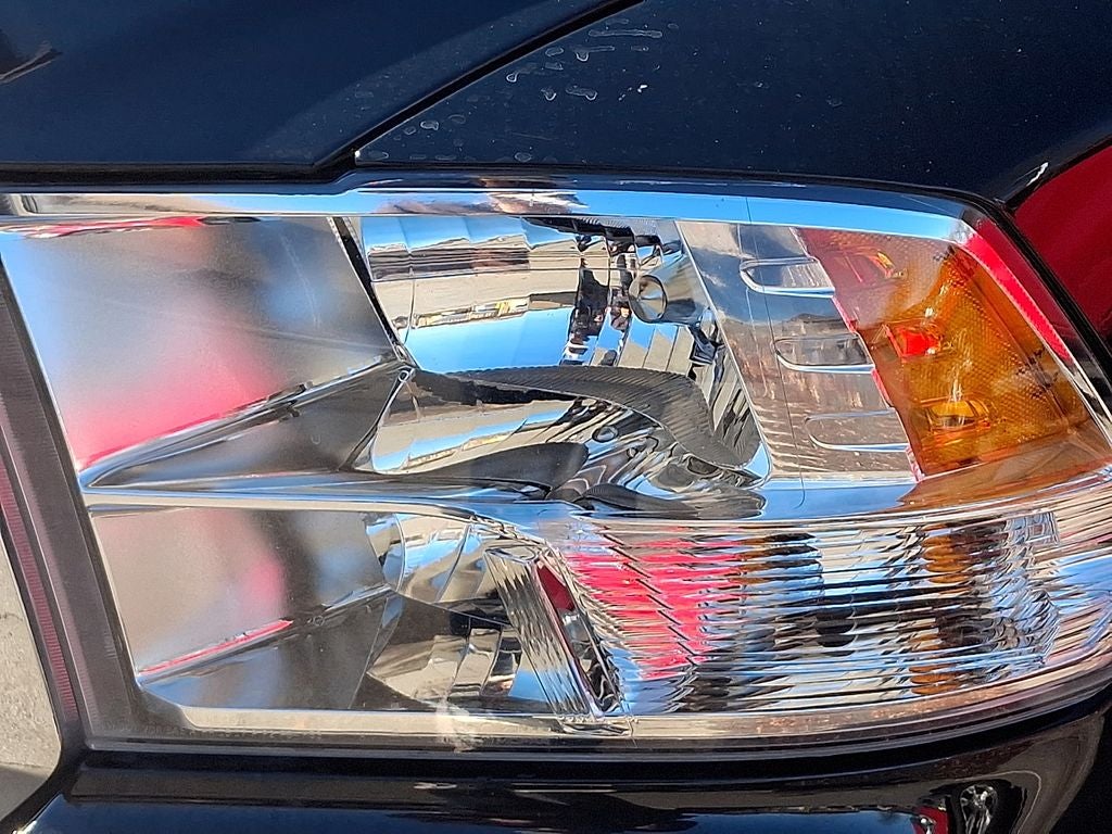 2022 RAM 1500 Classic Base