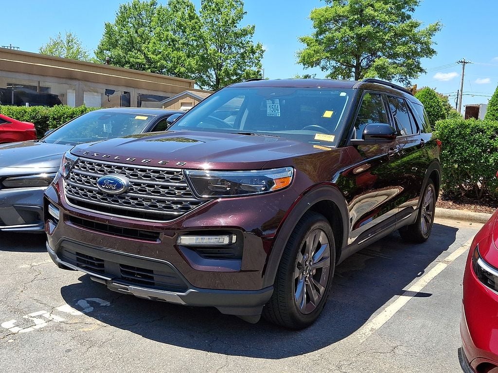 2022 Ford Explorer XLT RWD's photo