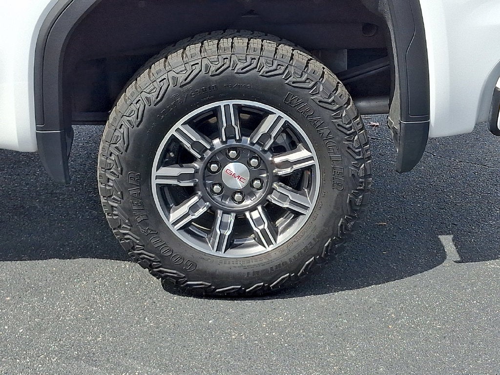 2025 GMC Sierra 1500 AT4