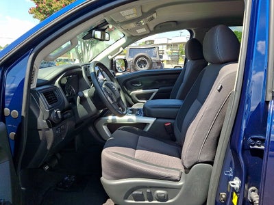 2024 Nissan Titan SV