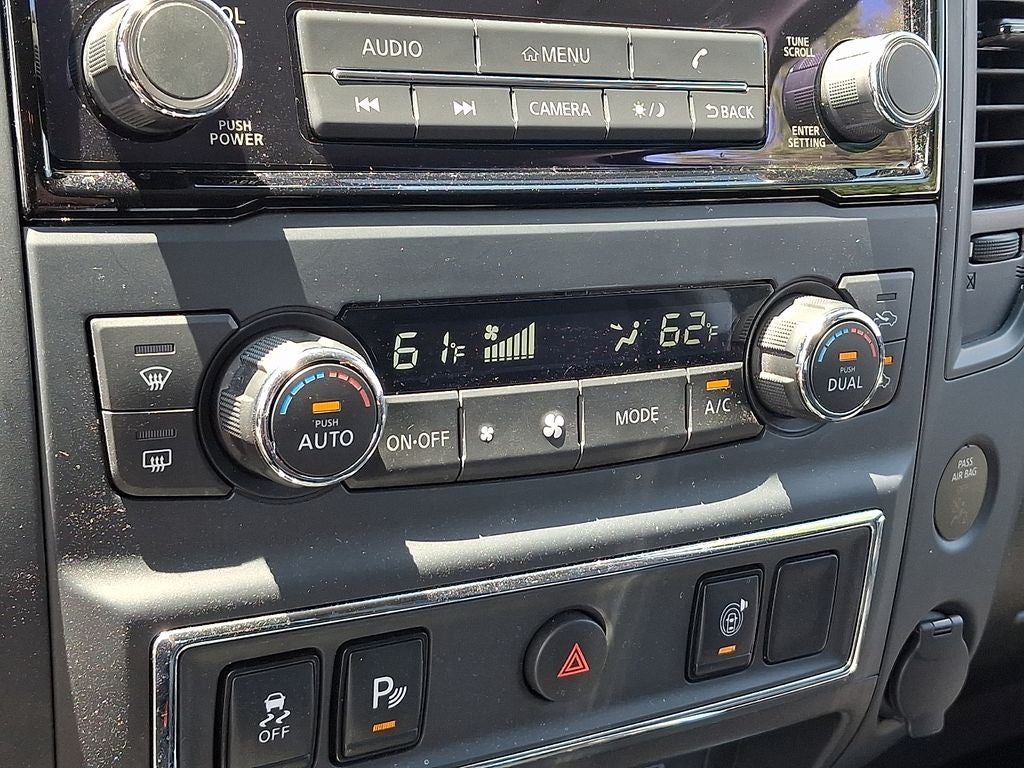 2024 Nissan Titan SV