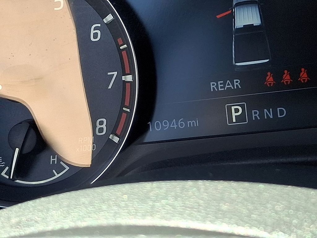2024 Nissan Titan SV
