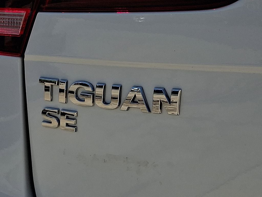 2021 Volkswagen Tiguan 2.0T SE R-Line Black