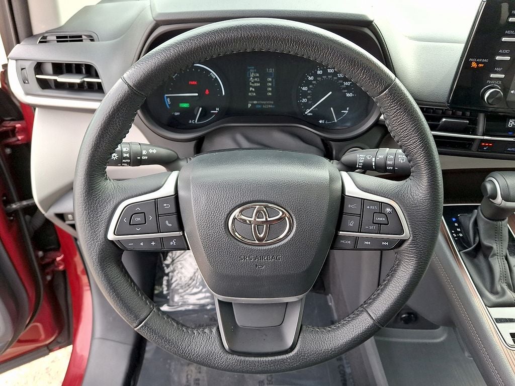 2023 Toyota Sienna XLE